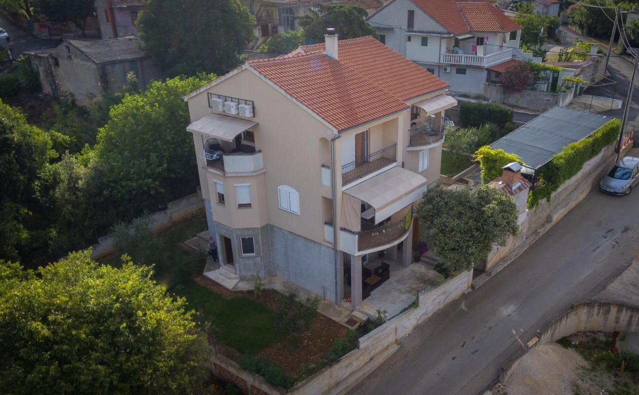 Apartament Jukic Sveti Filip i Jakov Kültér fotó