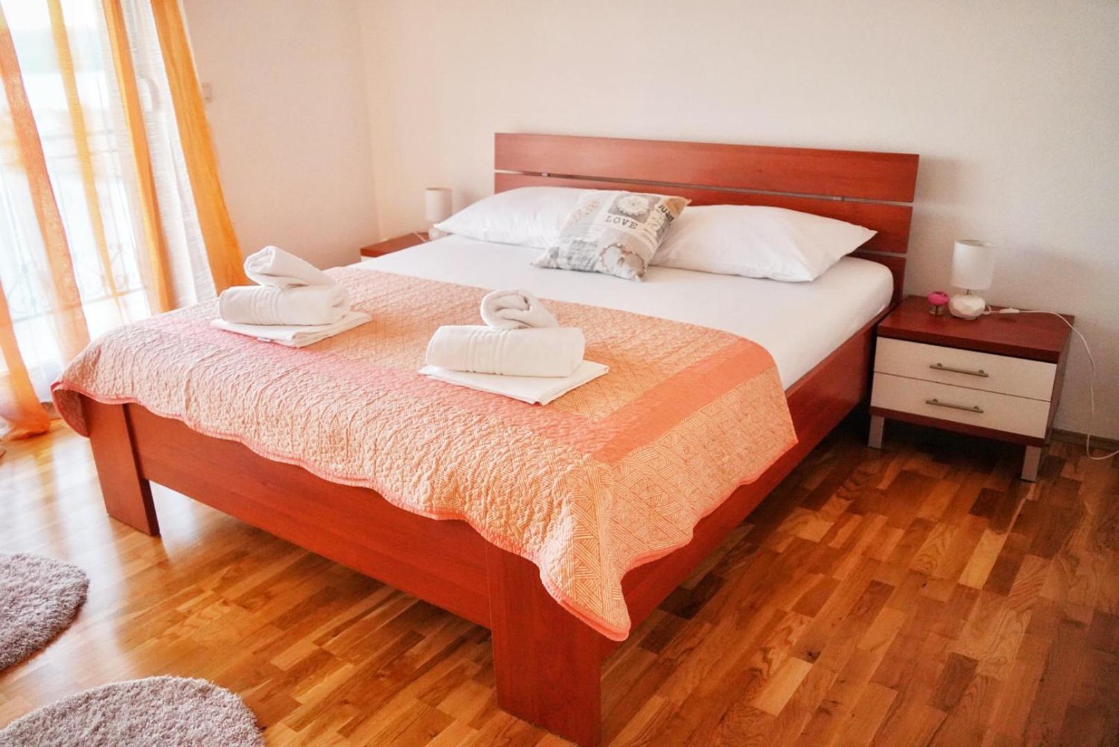 Apartament Jukic Sveti Filip i Jakov Kültér fotó