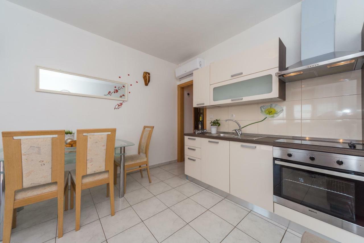 Apartament Jukic Sveti Filip i Jakov Kültér fotó